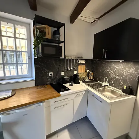 Le Viala, Dans Le Centre Historique De Апартаменты