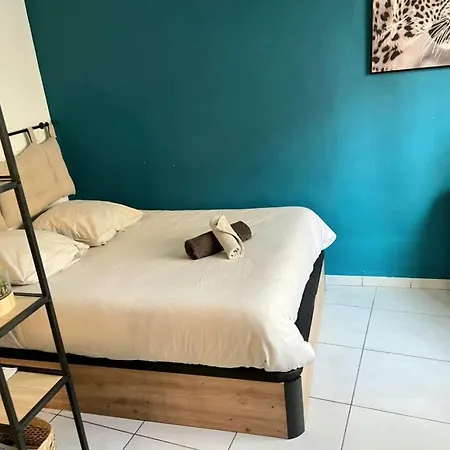 Le Viala, Dans Le Centre Historique De Apartamento *